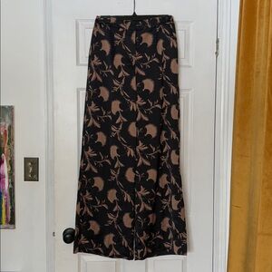 NWOT RW&Co. Size 4 Patterned Wide Leg Satiny Dress Pants - Black/Brown